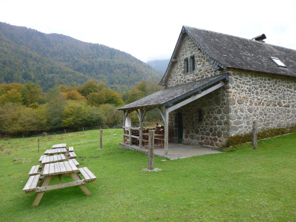 Les Chalets De La Foret D'Issaux Osse-en-Aspe Exteriér fotografie